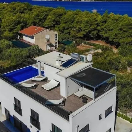 Ivana - Sea View - Trogir, Ciovo *