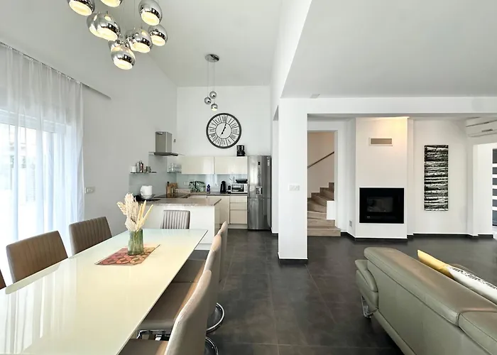 Villa Ivana - Sea View - Trogir, Ciovo