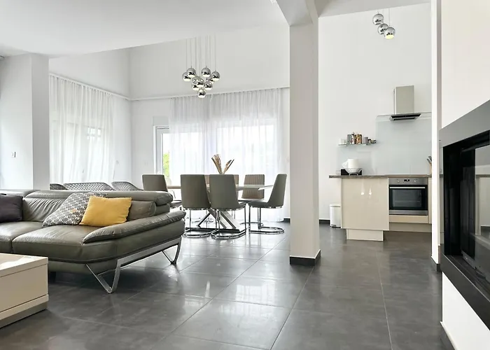 Ivana - Sea View - Trogir, Ciovo Villa Donji Okrug (Ciovo)