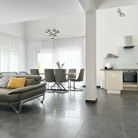 Ivana - Sea View - Trogir, Ciovo Villa Donji Okrug (Ciovo)